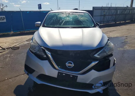 2017 Nissan Sentra S z USA, uszkodzony, nr VIN 3N1AB7AP9HY208420